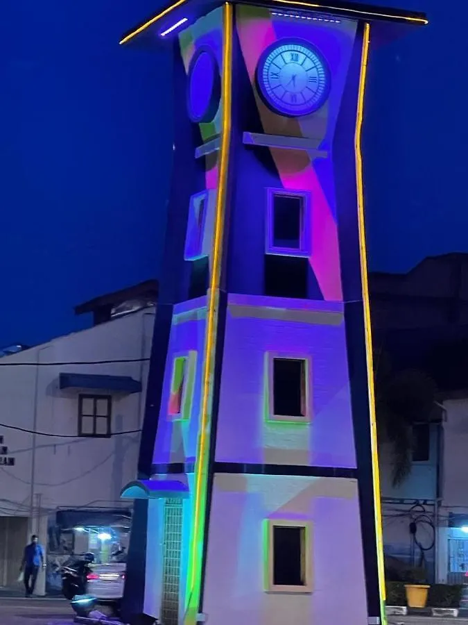Sri Indar Hotel & Suites Parit Buntar 4*,  Malaysia